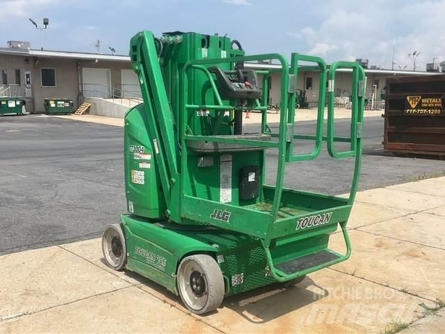 JLG T20E Вертикальні щоглові підйомники