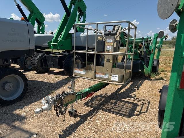 JLG T500J Вишки-причепи
