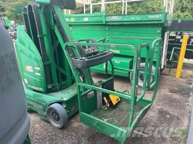 JLG Toucan 26E Вертикальні щоглові підйомники