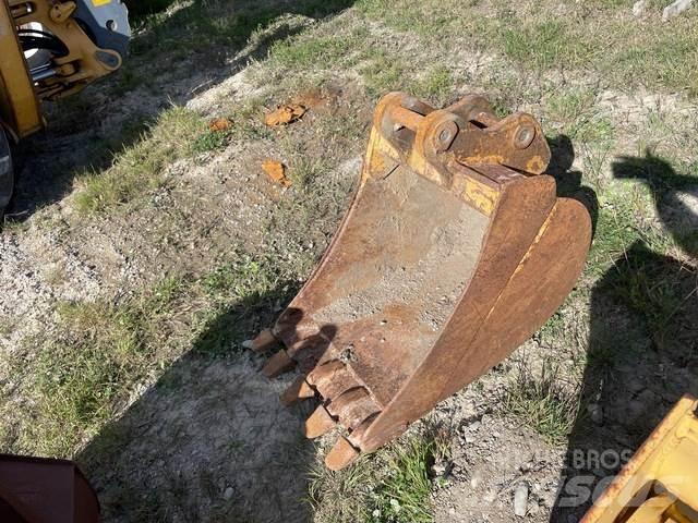 John Deere  Ковші