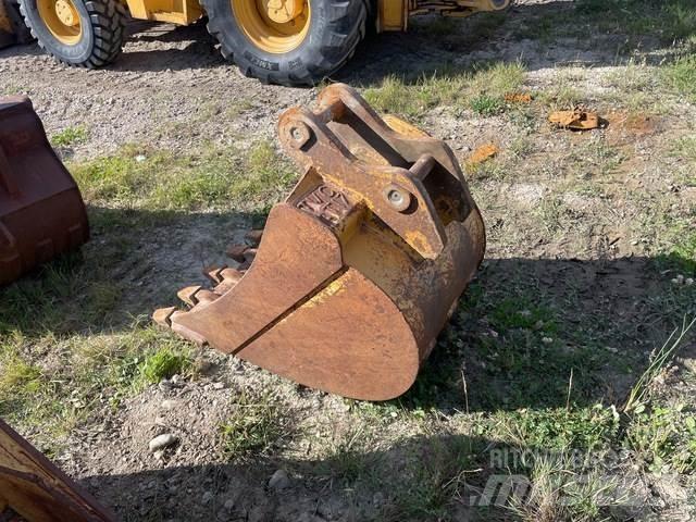 John Deere  Ковші