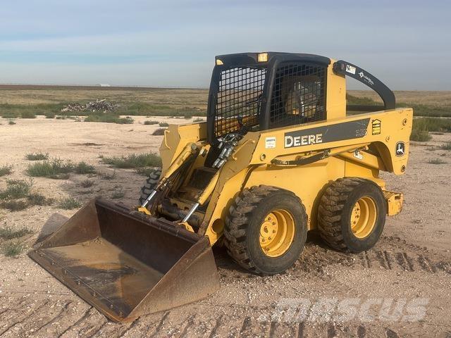 John Deere 325 Міні-навантажувачі
