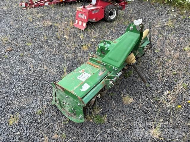 John Deere 655 Інші землеоброблювальні машини і додаткове обладнання