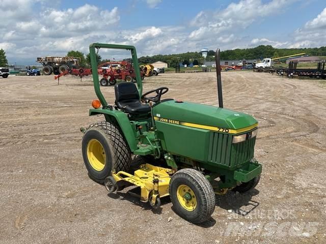 John Deere 770 Трактори