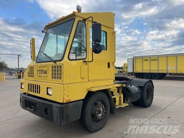 Kalmar 30 Термінальні трактори