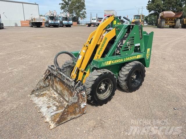  Kanga PW628 Міні-навантажувачі