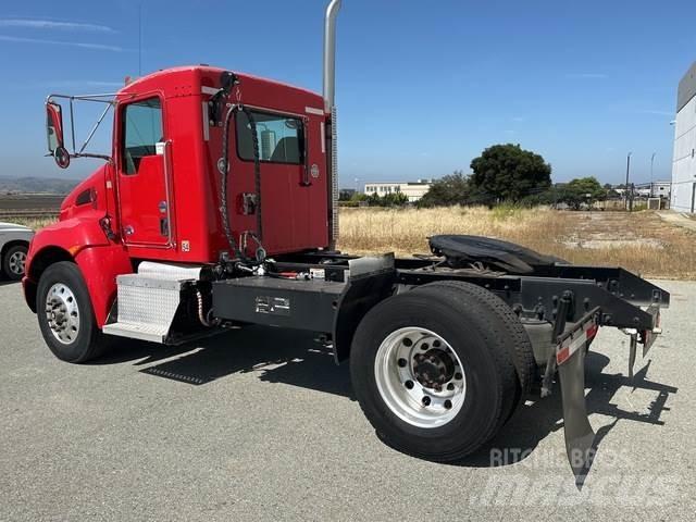 Kenworth  Тягачі