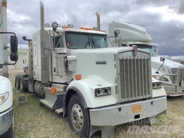 Kenworth  Тягачі