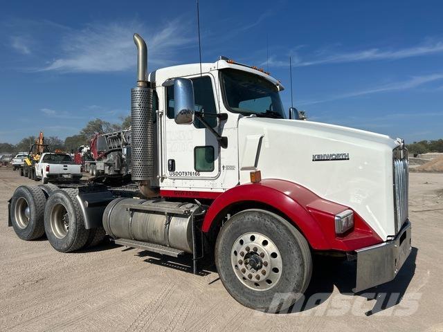 Kenworth  Тягачі