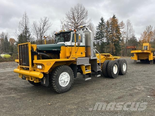 Kenworth 850 Тягачі