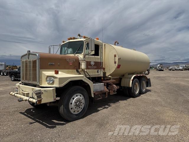 Kenworth C500 Поливальні машини