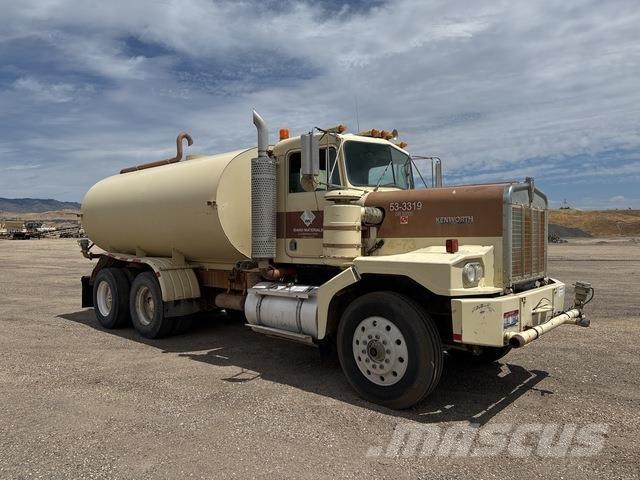 Kenworth C500 Поливальні машини