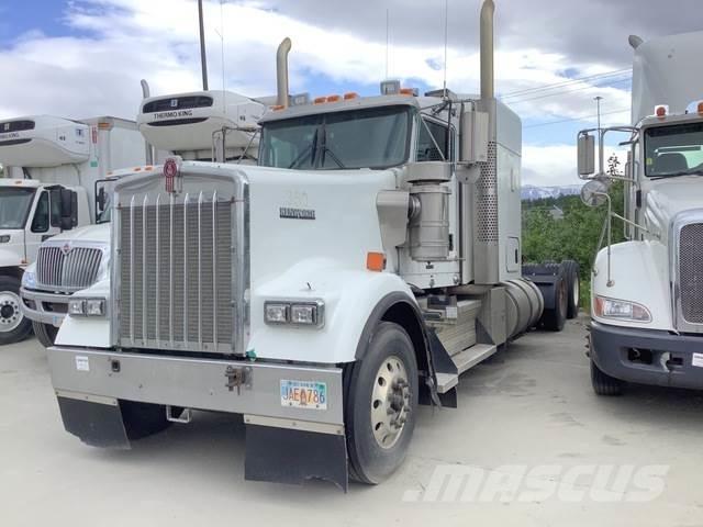 Kenworth DS Тягачі