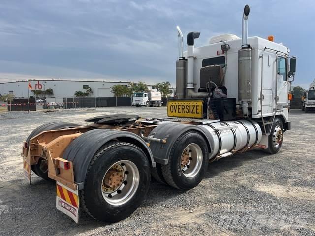 Kenworth K104 Тягачі