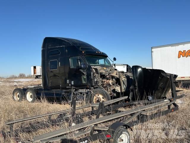 Kenworth T2000 Тягачі