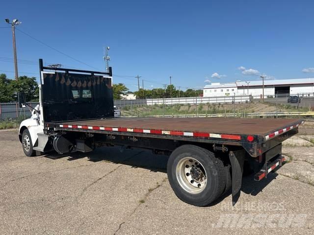 Kenworth T3 Вантажівки-платформи/бокове розвантаження