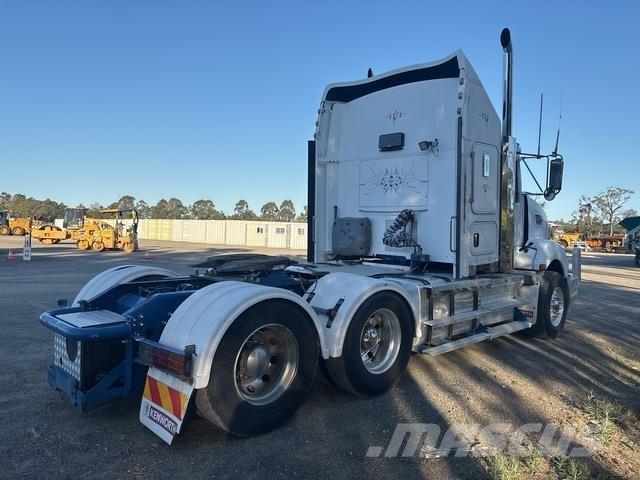 Kenworth T409 Тягачі