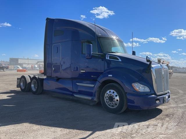 Kenworth T680 Тягачі