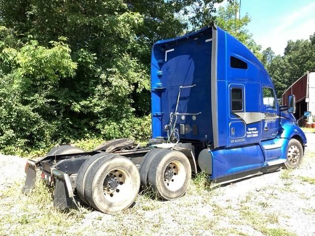 Kenworth T680 Тягачі