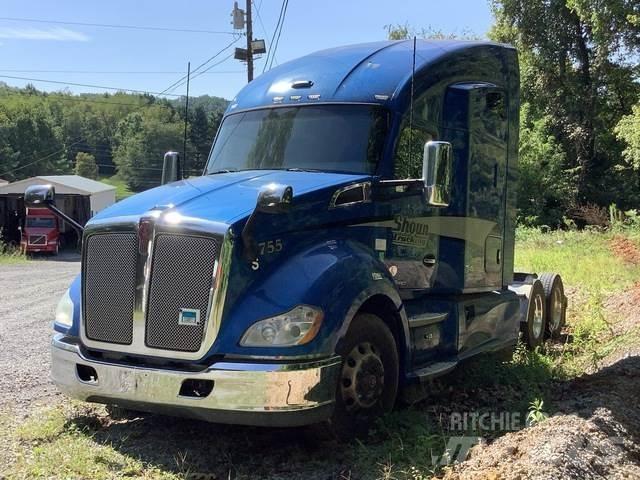 Kenworth T680 Тягачі