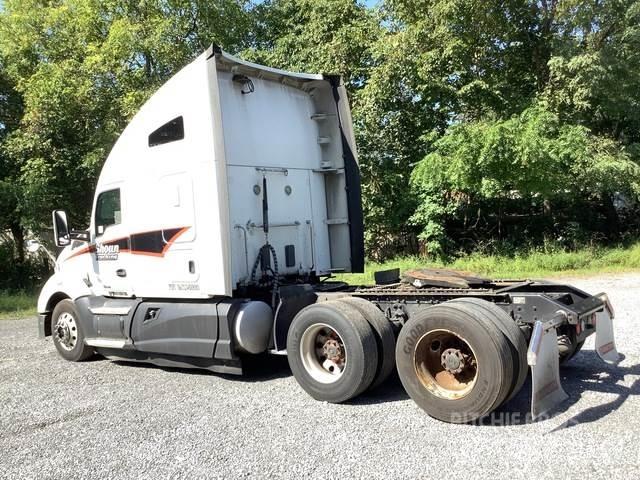 Kenworth T680 Тягачі