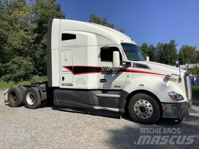 Kenworth T680 Тягачі