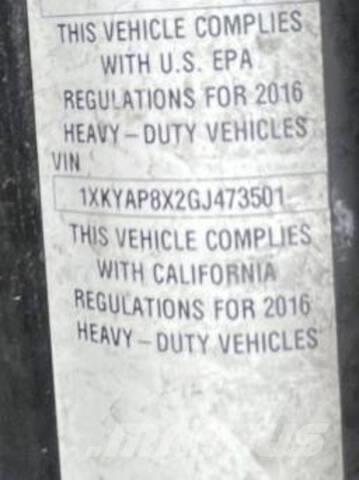 Kenworth T680 Тягачі