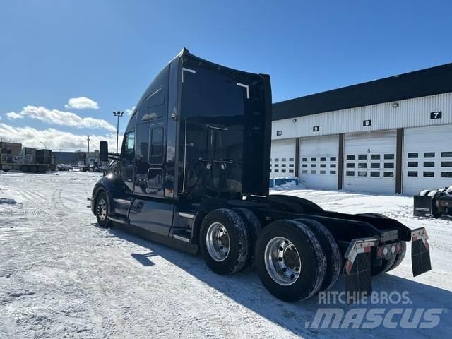 Kenworth T680 Тягачі