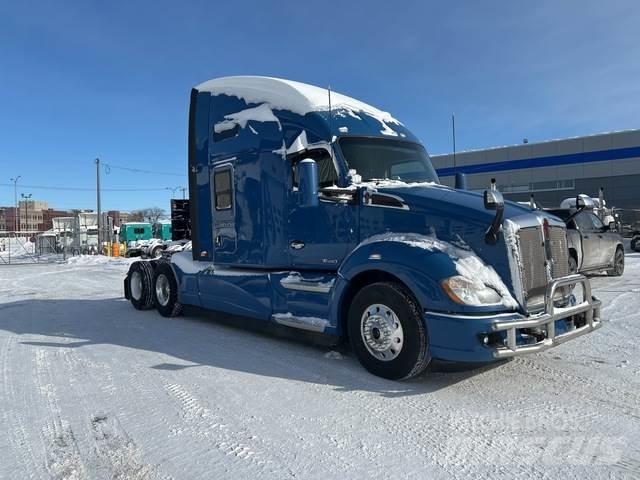 Kenworth T680 Тягачі