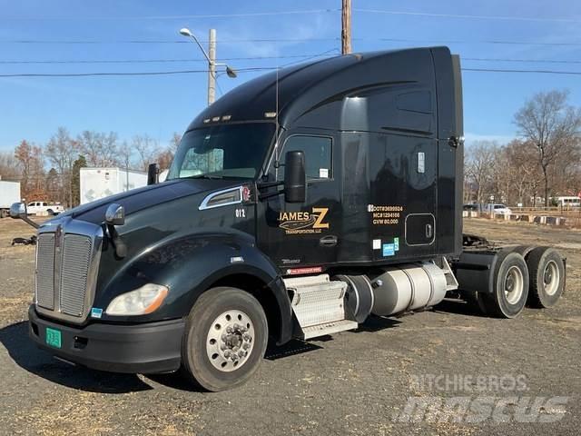 Kenworth T680 Тягачі