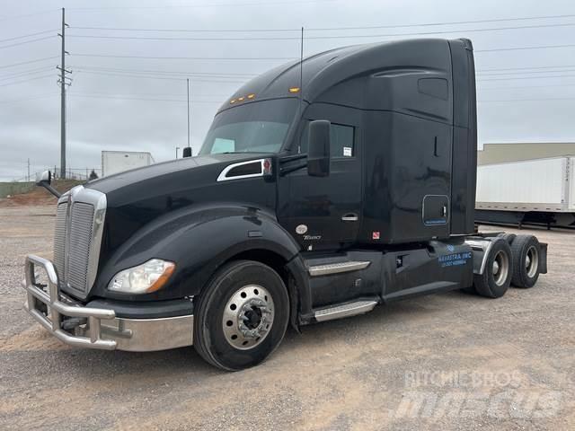 Kenworth T680 Тягачі