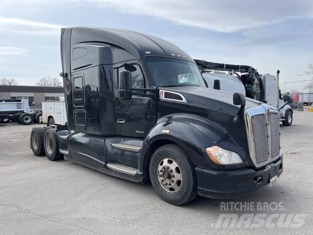 Kenworth T680 Тягачі