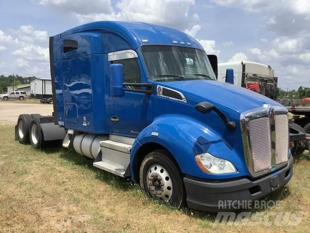 Kenworth T680 Тягачі