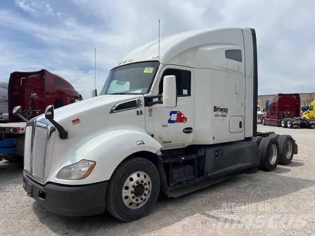 Kenworth T680 Тягачі