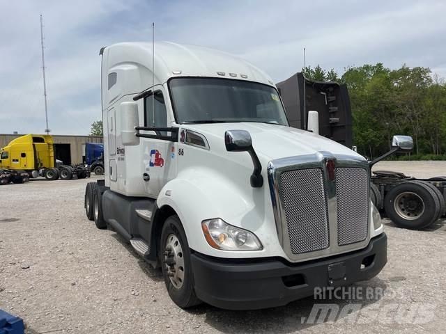 Kenworth T680 Тягачі