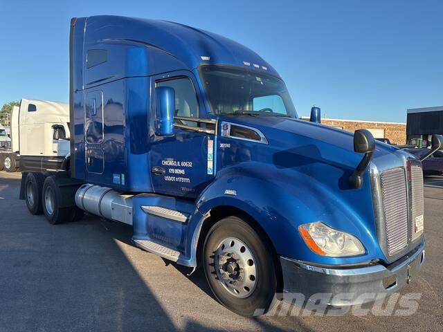 Kenworth T680 Тягачі