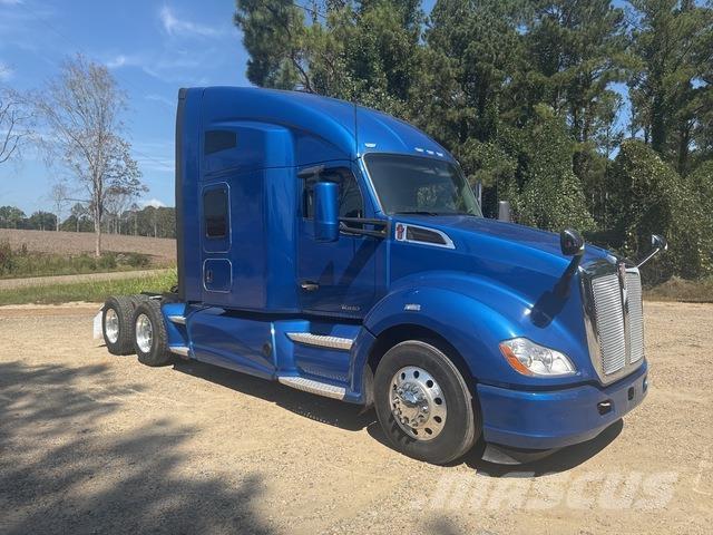 Kenworth T680 Тягачі