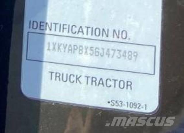 Kenworth T680 Тягачі