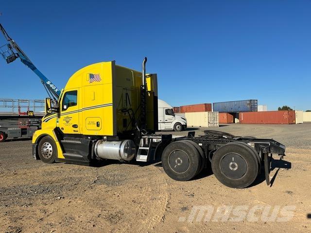 Kenworth T680 Тягачі