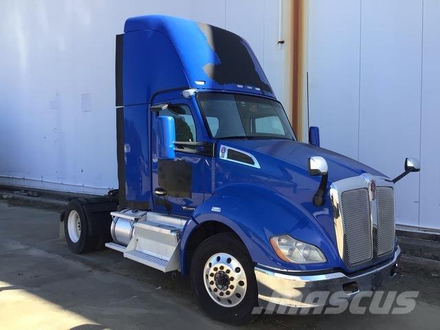Kenworth T680 Тягачі