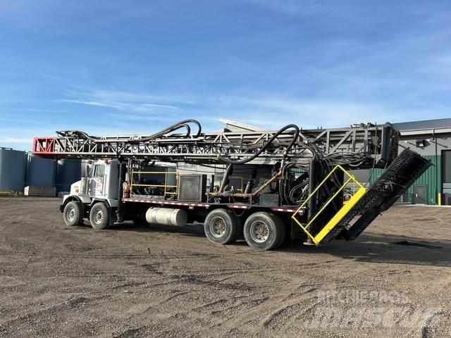 Kenworth T800 Пересувні бурові установки
