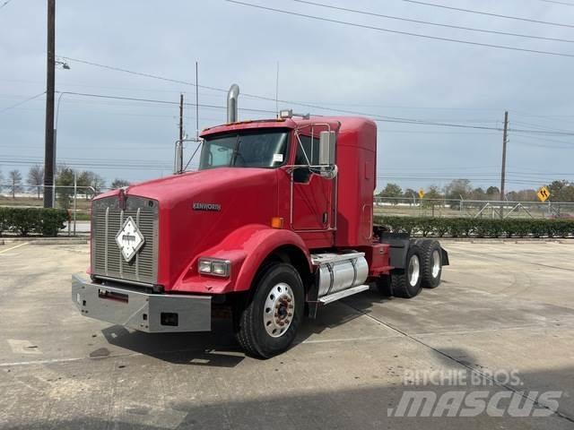 Kenworth T800 Тягачі