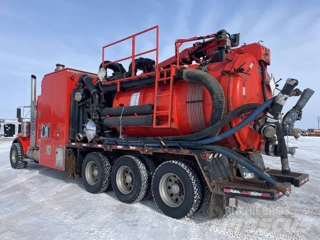 Kenworth T800 Гусеничні екскаватори