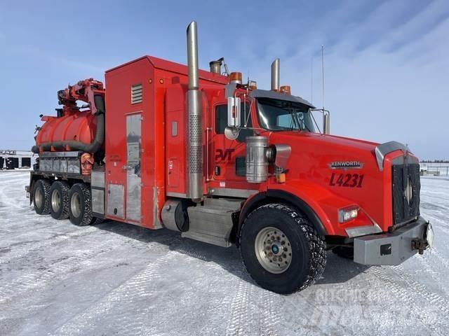 Kenworth T800 Гусеничні екскаватори