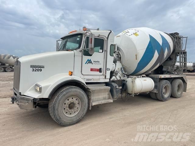 Kenworth T800 Вантажівки / спеціальні