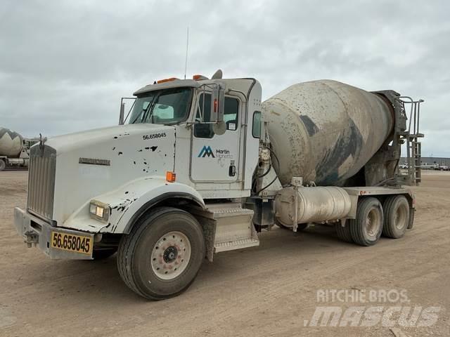 Kenworth T800 Вантажівки / спеціальні