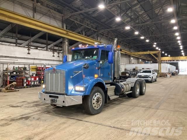 Kenworth T800 Тягачі