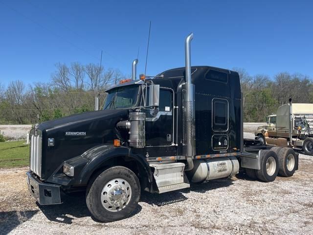 Kenworth T800 Тягачі