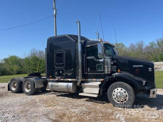 Kenworth T800 Тягачі