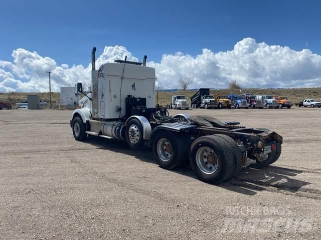 Kenworth T800 Тягачі